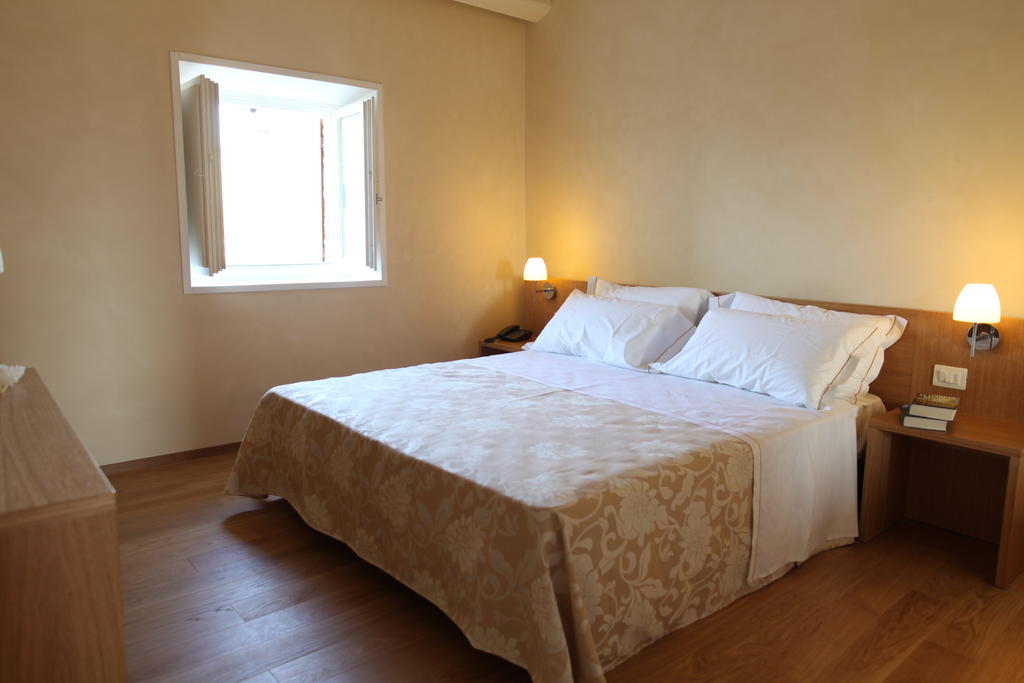 Relais Del Borgo Hotel & Spa 4 Stelle Staffolo Pokój zdjęcie